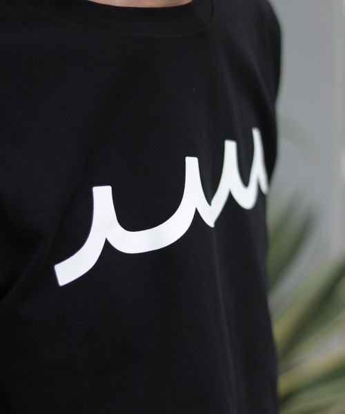 muta（ムータ）の「muta/ムータ/別注WAVEプリントTシャツ（T