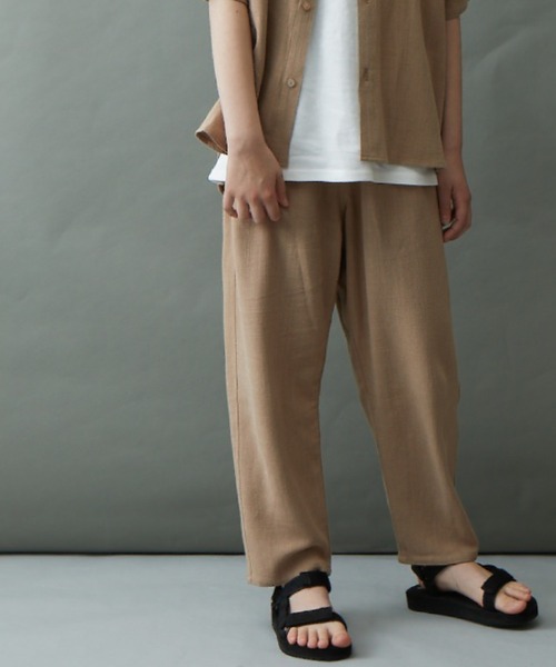 ＆yam（アンドヤム）の「リネンレーヨン テーパードイージーパンツ（その他パンツ・キッズ・ブラック/ベージュ/グリーン/パープル/グレー・130-140cm/140-150cm/150-160cm/120-130cm/110-120cm）」の3枚目の写真