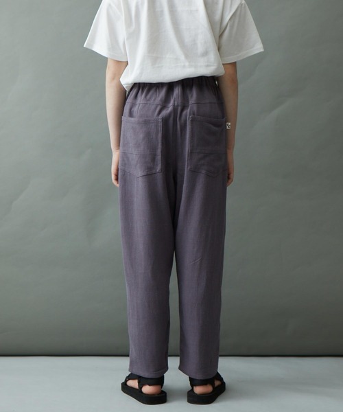 ＆yam（アンドヤム）の「リネンレーヨン テーパードイージーパンツ（その他パンツ・キッズ・ブラック/ベージュ/グリーン/パープル/グレー・130-140cm/140-150cm/150-160cm/120-130cm/110-120cm）」の7枚目の写真