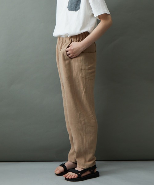 ＆yam（アンドヤム）の「リネンレーヨン テーパードイージーパンツ（その他パンツ・キッズ・ブラック/ベージュ/グリーン/パープル/グレー・130-140cm/140-150cm/150-160cm/120-130cm/110-120cm）」の15枚目の写真