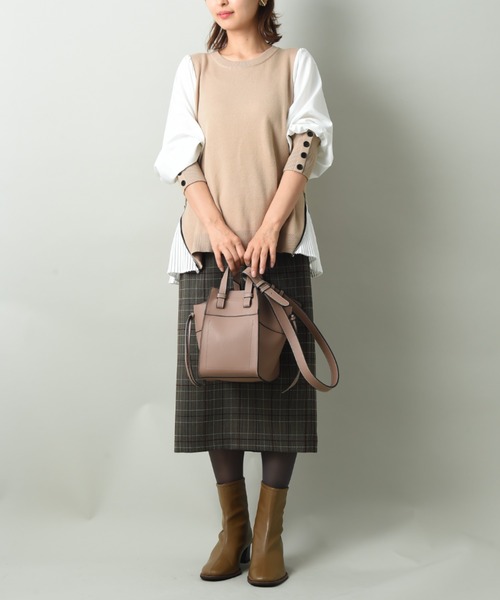 INTERPLANET(インタープラネット)の「ストレッチブーツ(ブーツ・レディース・オフホワイト/ブラック/ブラウン・23.0cm/24.0cm)」の18枚目の写真