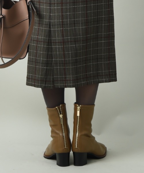 INTERPLANET(インタープラネット)の「ストレッチブーツ(ブーツ・レディース・オフホワイト/ブラック/ブラウン・23.0cm/24.0cm)」の16枚目の写真