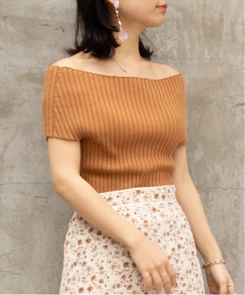 RANDA（ランダ）の「オフショルリブニット（Tシャツ/カットソー・レディース・ブラウン/ベージュ/グリーン/ブラック・FREE）」の11枚目の写真