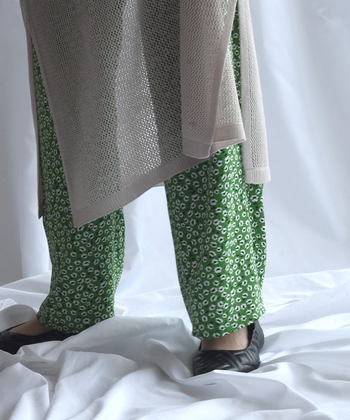 Alley by w closet（アリーバイダブルクローゼット）の「【Alley】フラワー柄ウエストゴムイージーパンツ（その他パンツ・レディース・ブラック/レッド/グリーン・FREE）」の10枚目の写真