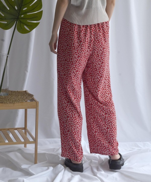 Alley by w closet（アリーバイダブルクローゼット）の「【Alley】フラワー柄ウエストゴムイージーパンツ（その他パンツ・レディース・ブラック/レッド/グリーン・FREE）」の16枚目の写真