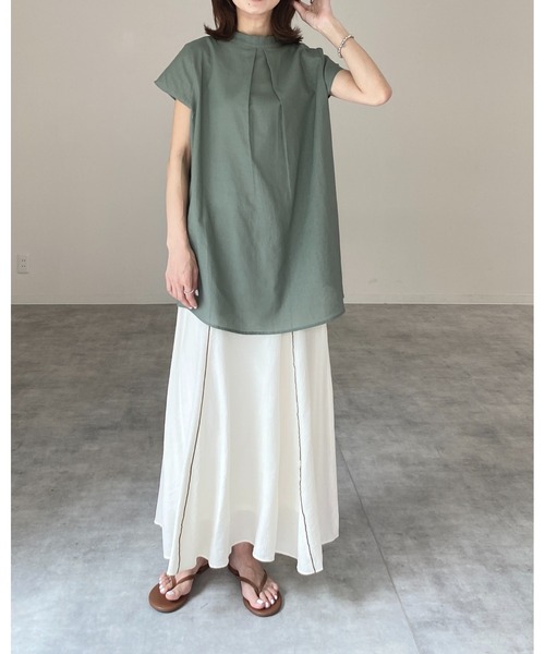 She's Closet（シーズクローゼット）の「[WEARISTA maiko × She's Closetコラボ] スタンドカラーフレンチスリーブリネンコットンチュニックブラウス（シャツ/ブラウス・レディース・ナチュラル/オリーブ/ブラック・SHORT/FREE/TALL）」の14枚目の写真