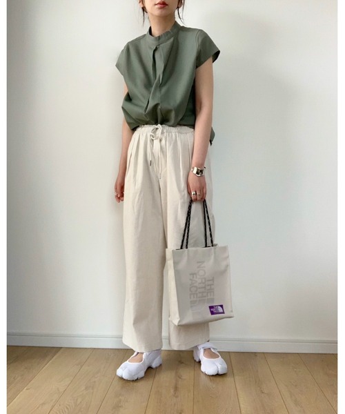 She's Closet（シーズクローゼット）の「[WEARISTA maiko × She's Closetコラボ] スタンドカラーフレンチスリーブリネンコットンチュニックブラウス（シャツ/ブラウス・レディース・ナチュラル/オリーブ/ブラック・SHORT/FREE/TALL）」の15枚目の写真