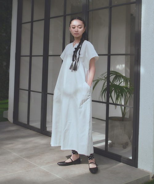 manana suerte（マニャーナスエルテ）の「コットンスキッパーワンピース***（ワンピース・レディース・ホワイト/ブラック・FREE）」の2枚目の写真