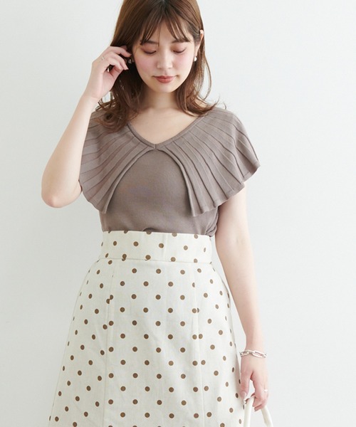 natural couture(ナチュラルクチュール)の「【WEB限定】ビッグカラーニット(ニット/セーター・レディース・オフホワイト/ブラック/モカ/ブラウン/グリーン・FREE)」の19枚目の写真