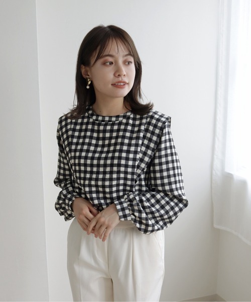 cheriella(シェリエラ)の「【TwentyThree】ギンガムパワショルブラウス(シャツ/ブラウス・レディース・ブラック×ホワイト/グレー×ホワイト・FREE)」の5枚目の写真