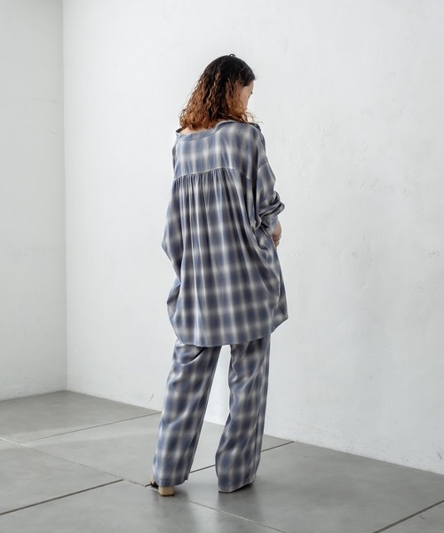 mystic（ミスティック）の「オンブレーチェックパンツ（スウェットパンツ・レディース・ベージュ/ライム/ブルー・1/2）」の12枚目の写真