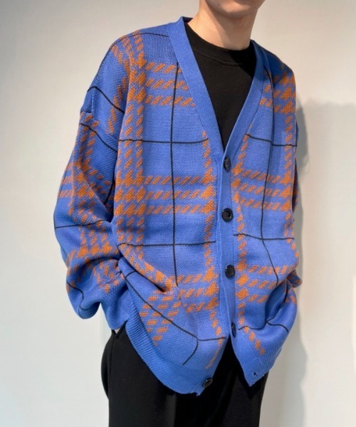 WESTBOY(ウエストボーイ)の「Check Drop Shoulder Oversized Cardigan WO21W3TP07 【WB ORIGINALS】(カーディガン/ボレロ・メンズ・イエロー/ブルー/ベージュ/ブラック/ブラック系その他・XL/L/M)」の4枚目の写真