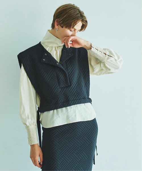 EMMA LIMBER（エマリンバー）の「Quilt Jagguard Vest（ベスト・レディース・ブラック/ベージュ・FREE）」の3枚目の写真