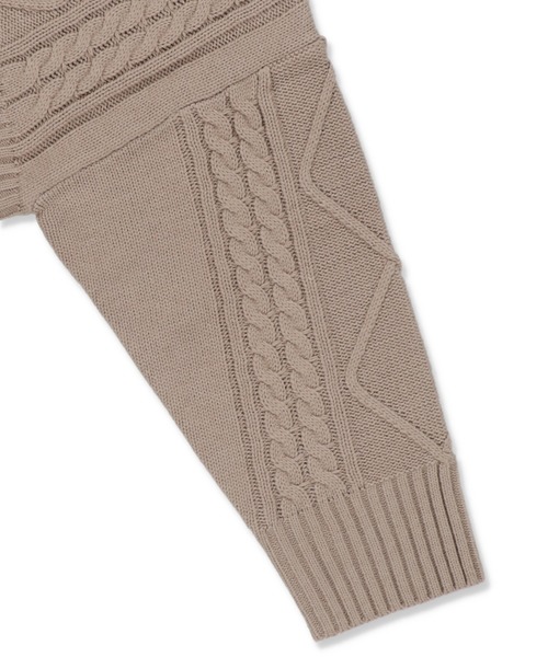 SPINNS（スピンズ）の「ショート丈 タートルネックニット（ニット/セーター・レディース・ブラック/アイボリー/グレイッシュベージュ・ONESIZE）」の7枚目の写真