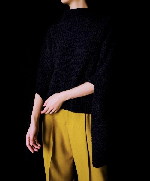 LE CIEL BLEU（ルシェルブルー）の「Peeked Sleeve Knit（ニット