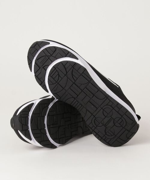 NIKE(ナイキ)の「NIKE/ナイキ ウィメンズ エア マックス INTRLK ライト(スニーカー・レディース・ブラック・24cm/25cm/23cm/23.5cm/24.5cm/22.5cm/27cm/26cm/26.5cm/28cm/27.5cm/25.5cm)」の3枚目の写真