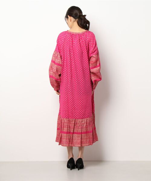 チャイハネ（チャイハネ）の「【チャイハネ】箔プリント変形ワンピース（ワンピース・レディース・イエロー/パープル/ピンク/ブルー/ブラック/ホワイト/カーキ/オフホワイト/レッド・FREE）」の12枚目の写真