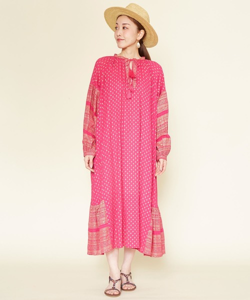 チャイハネ（チャイハネ）の「【チャイハネ】箔プリント変形ワンピース（ワンピース・レディース・イエロー/パープル/ピンク/ブルー/ブラック/ホワイト/カーキ/オフホワイト/レッド・FREE）」の13枚目の写真