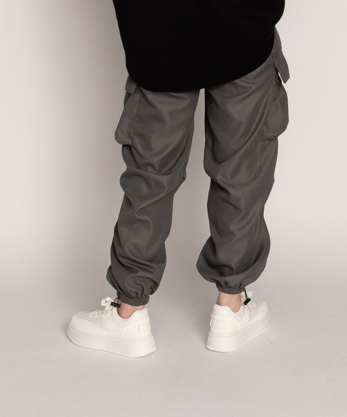 SVEC（シュベック）の「チャンキー ボリュームソール レトロ 厚底 ローテクスニーカー（スニーカー・レディース・ブラック/グリーン/ブラック×ブラック/ホワイト・39/40/38/37/36）」の9枚目の写真