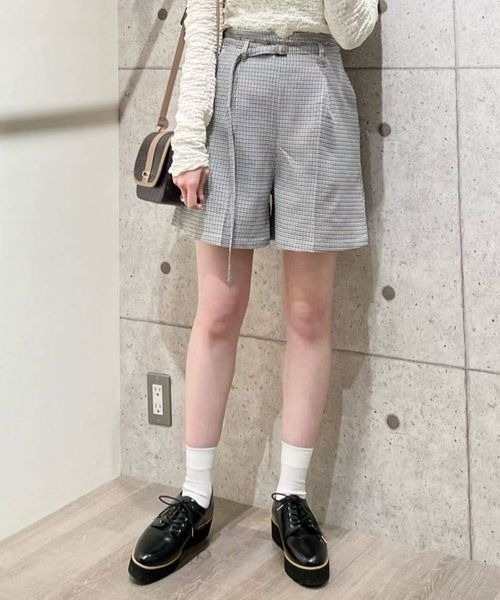 mysty woman（ミスティウーマン）の「無地柄アソートショートパンツ 269107（その他パンツ・レディース・ベージュ/ライトグリーン/ブラック系/ベージュ系・FREE）」の3枚目の写真