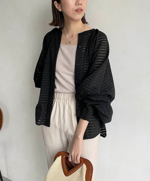 CAPRICIEUX LE'MAGE（カプリシューレマージュ）の「ボーダーレースシャツ（シャツ/ブラウス・レディース・ホワイト/ブラック・FREE）」の2枚目の写真