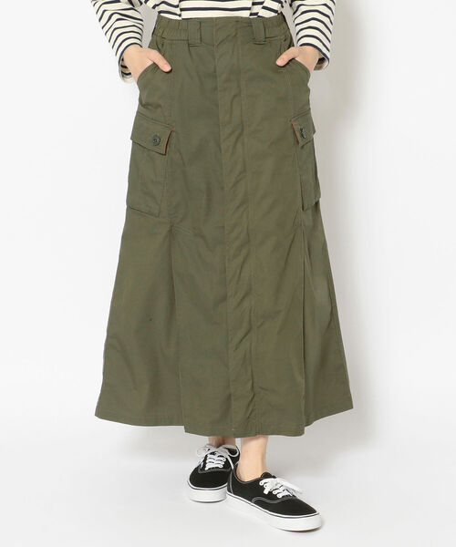 AVIREX（アヴィレックス）の「FATIGUE SKIRT/ ファティーグスカート（スカート・レディース・ブラック/レッド/オリーブ・MEDIUM/SMALL）」の3枚目の写真