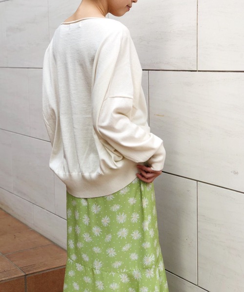 Banner Barrett(バナーバレット)の「カシミヤVネックプルオーバー(ニット/セーター・レディース・オフホワイト/ブラック/グレー/ライトブルー/イエロー/イエロー×グリーン/ピンク・38)」の15枚目の写真