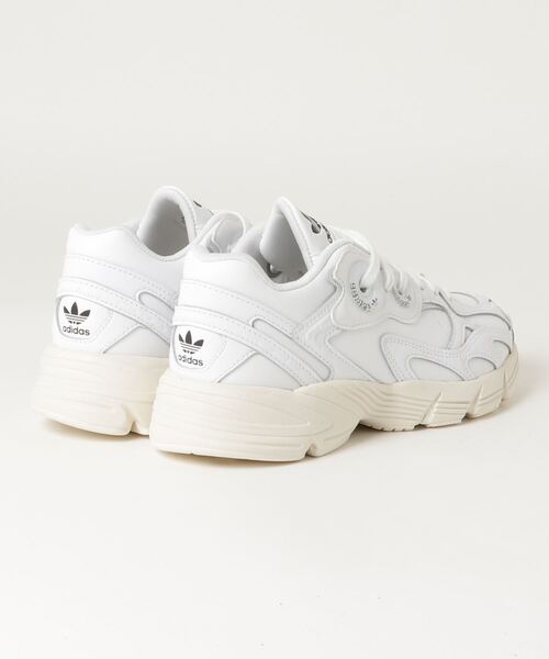 adidas（アディダス）の「アスター / Astir / 厚底スニーカー