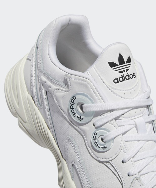 adidas（アディダス）の「アスター / Astir / 厚底スニーカー