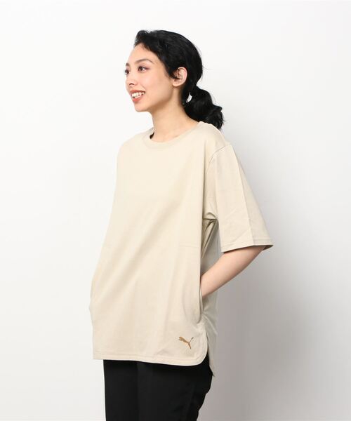 PUMA(プーマ)の「【別注】プーマ PUMA RELAXED SS TEE_ 限定コラボ(Tシャツ/カットソー・レディース・ブラック/ベージュ/ホワイト・S/XL/M/L)」の3枚目の写真