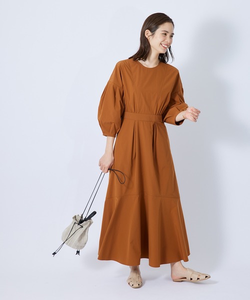 ROPE'（ロペ）の「セパレート風パフスリーブフレアーワンピース（ワンピース・レディース・ブラウン/ネイビー・36/38）」の17枚目の写真