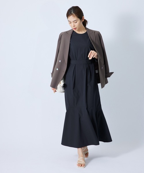 ROPE'（ロペ）の「セパレート風パフスリーブフレアーワンピース（ワンピース・レディース・ブラウン/ネイビー・36/38）」の16枚目の写真