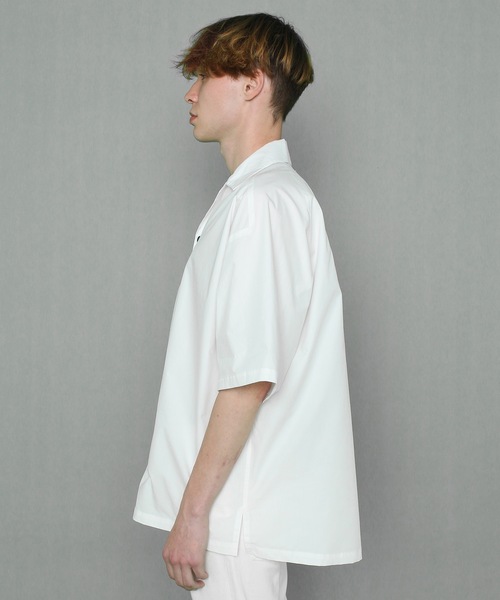 FORTUNA HOMME（フォルトゥナオム）の「FORTUNAHOMME Opencollar PO-Shirt（シャツ/ブラウス・メンズ・ブラック/ホワイト・2/1）」の3枚目の写真