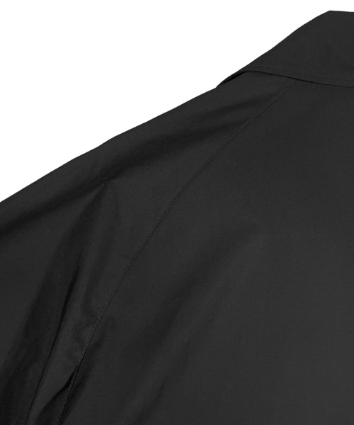 FORTUNA HOMME（フォルトゥナオム）の「FORTUNAHOMME Opencollar PO-Shirt（シャツ/ブラウス・メンズ・ブラック/ホワイト・2/1）」の8枚目の写真