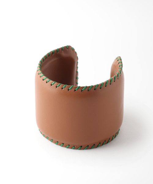 IENA(イエナ)の「【LEFIJE/レフィージェ】レザーブレスレット(ブレスレット・レディース・ベージュ/キャメル・FREE)」の8枚目の写真