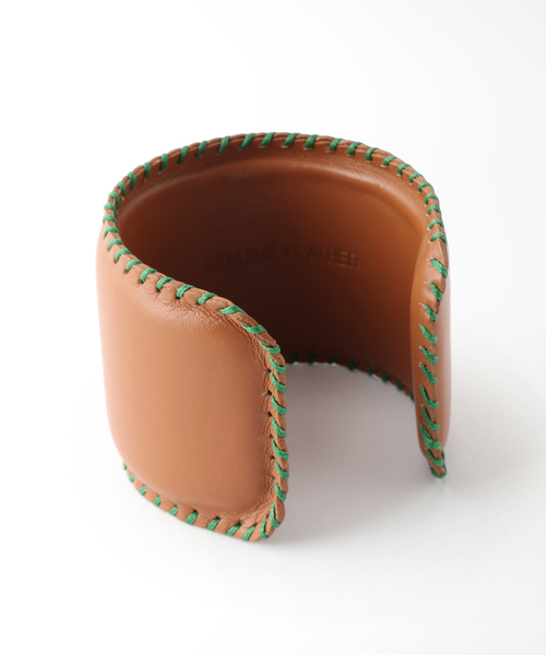 IENA(イエナ)の「【LEFIJE/レフィージェ】レザーブレスレット(ブレスレット・レディース・ベージュ/キャメル・FREE)」の9枚目の写真