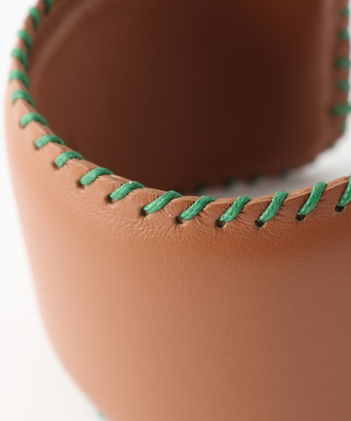 IENA(イエナ)の「【LEFIJE/レフィージェ】レザーブレスレット(ブレスレット・レディース・ベージュ/キャメル・FREE)」の11枚目の写真