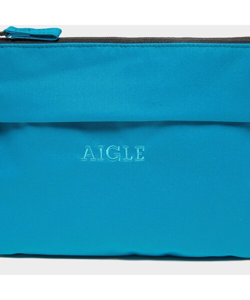 AIGLE（エーグル）の「リサイクルナイロン コンパクト サコッシュ（ショルダーバッグ・レディース・ブルー/アイボリー/ダークネイビー・FREE）」の11枚目の写真