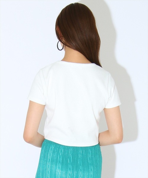 REDYAZEL(レディアゼル)の「リンガークロップドTシャツ(Tシャツ/カットソー・レディース・オフホワイト/ベージュ/ネイビー/ブラック・FREE)」の8枚目の写真