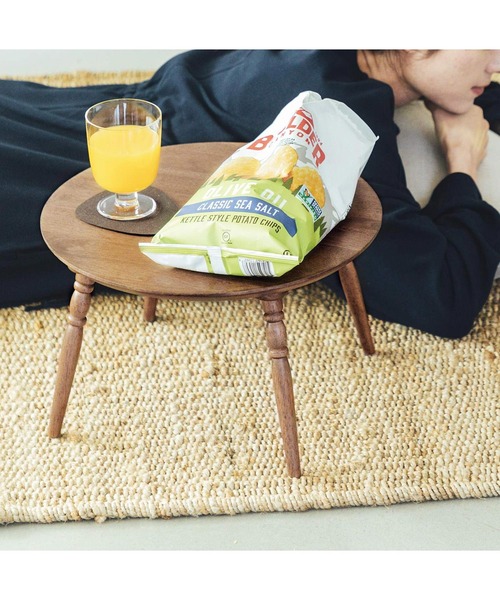 USEDo(ユーズド)の「アンティークな佇まい 華奢な脚のミニちゃぶ台〈ユーズドセピアブラウン〉(家具・レディース・ブラウン・ONE SIZE)」の3枚目の写真