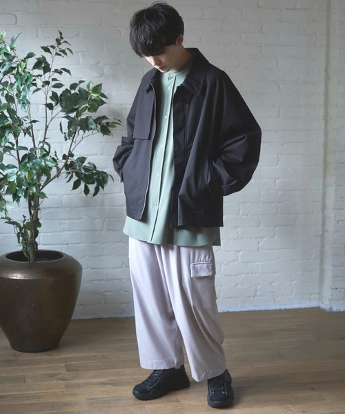 Alpinus（アルピナス）の「high neck  military  flight jacket / ハイネックミリタリーフライトジャケット（ブルゾン・メンズ・ホワイト/ブラック/カーキ・SMALL/MEDIUM）」の10枚目の写真