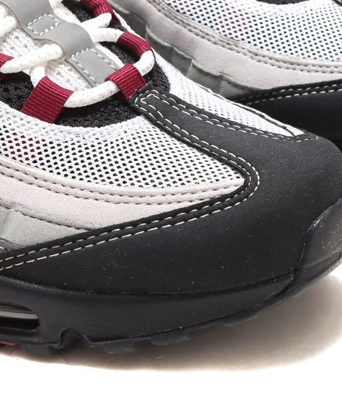 NIKE（ナイキ）の「NIKE AIR MAX 95 / ナイキ エア マックス 95 【SP】（スニーカー・メンズ・ブラック・25.5cm/26.5cm/27.5cm/28.5cm/30.0cm/26.0cm/27.0cm/28.0cm/29.0cm/25.0cm/24.5cm/24.0cm）」の8枚目の写真