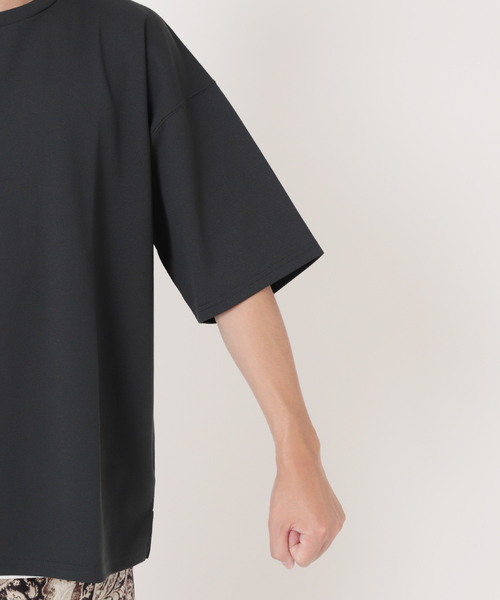 JOURNAL STANDARD（ジャーナルスタンダード）の「クレープ ウィーブ クルーネック Tシャツ（Tシャツ/カットソー・メンズ・ブラック/ベージュ/ネイビー/スミクロ・SMALL/MEDIUM/LARGE）」の10枚目の写真