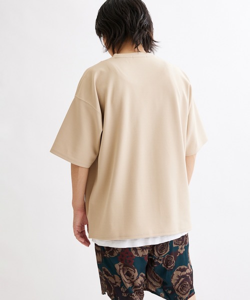 JOURNAL STANDARD（ジャーナルスタンダード）の「クレープ ウィーブ クルーネック Tシャツ（Tシャツ/カットソー・メンズ・ブラック/ベージュ/ネイビー/スミクロ・SMALL/MEDIUM/LARGE）」の19枚目の写真