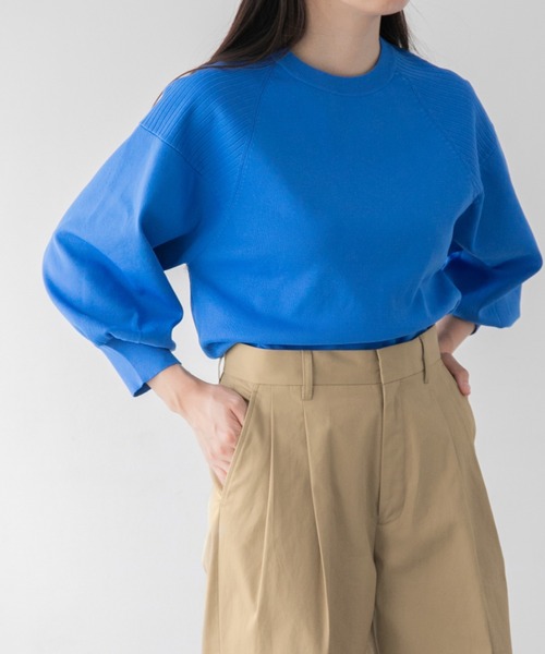 yuw（ユウ）の「１６Ｇラグランパフ８分袖　299449（ニット/セーター・レディース・ブラック/グレー/ブルー・FREE）」の3枚目の写真