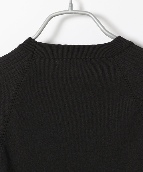 yuw（ユウ）の「１６Ｇラグランパフ８分袖　299449（ニット/セーター・レディース・ブラック/グレー/ブルー・FREE）」の4枚目の写真