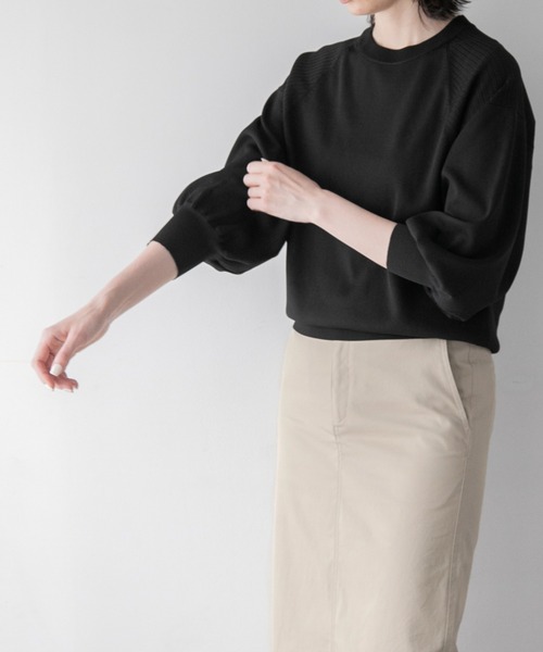 yuw（ユウ）の「１６Ｇラグランパフ８分袖　299449（ニット/セーター・レディース・ブラック/グレー/ブルー・FREE）」の13枚目の写真