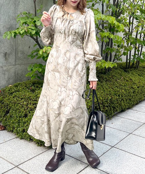 OLIVE des OLIVE(オリーブデオリーブ)の「胸開きワンピース(ワンピース・レディース・オフホワイト/ピンク/カーキ・FREE)」の9枚目の写真