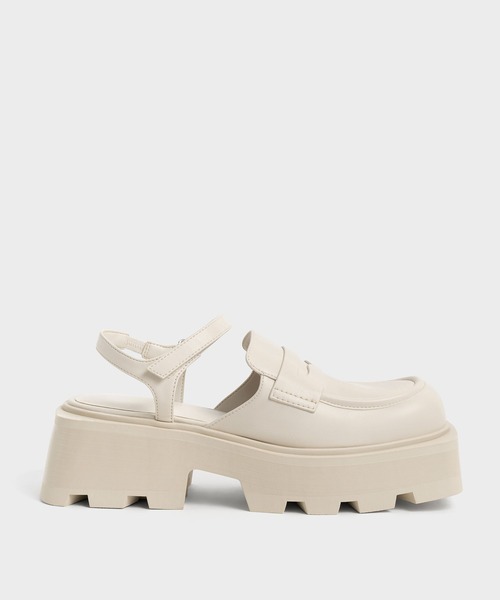 美品 CHARLES & KEITH チャンキーローファーサンダル　Sabra CHARLES & KEITH（チャールズ & キース）の「Sabra サブラ