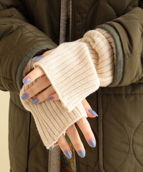 Ray BEAMS（レイビームス）の「Ray BEAMS / リブ アームウォーマー（アームカバー・レディース・ナチュラル/グリーン系その他2/ブラック/ブルー・ONE SIZE）」の7枚目の写真